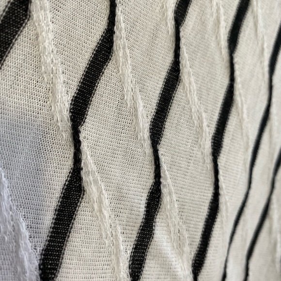 Vintage Club U.S.A. Black and White Tee - Picture 3 of 7